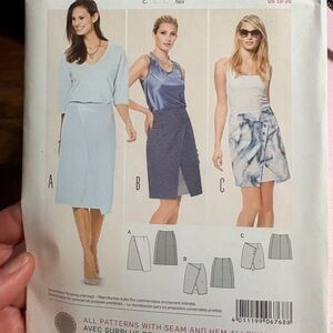 BN UNCUT BURDA 6768 SKIRT SEWING PATTERN